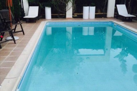 4 bedrooms Villa in Limassol,  No. 38342 14