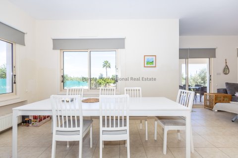 4 bedrooms Villa in Paralimni, Ammochostos,  No. 36613 6