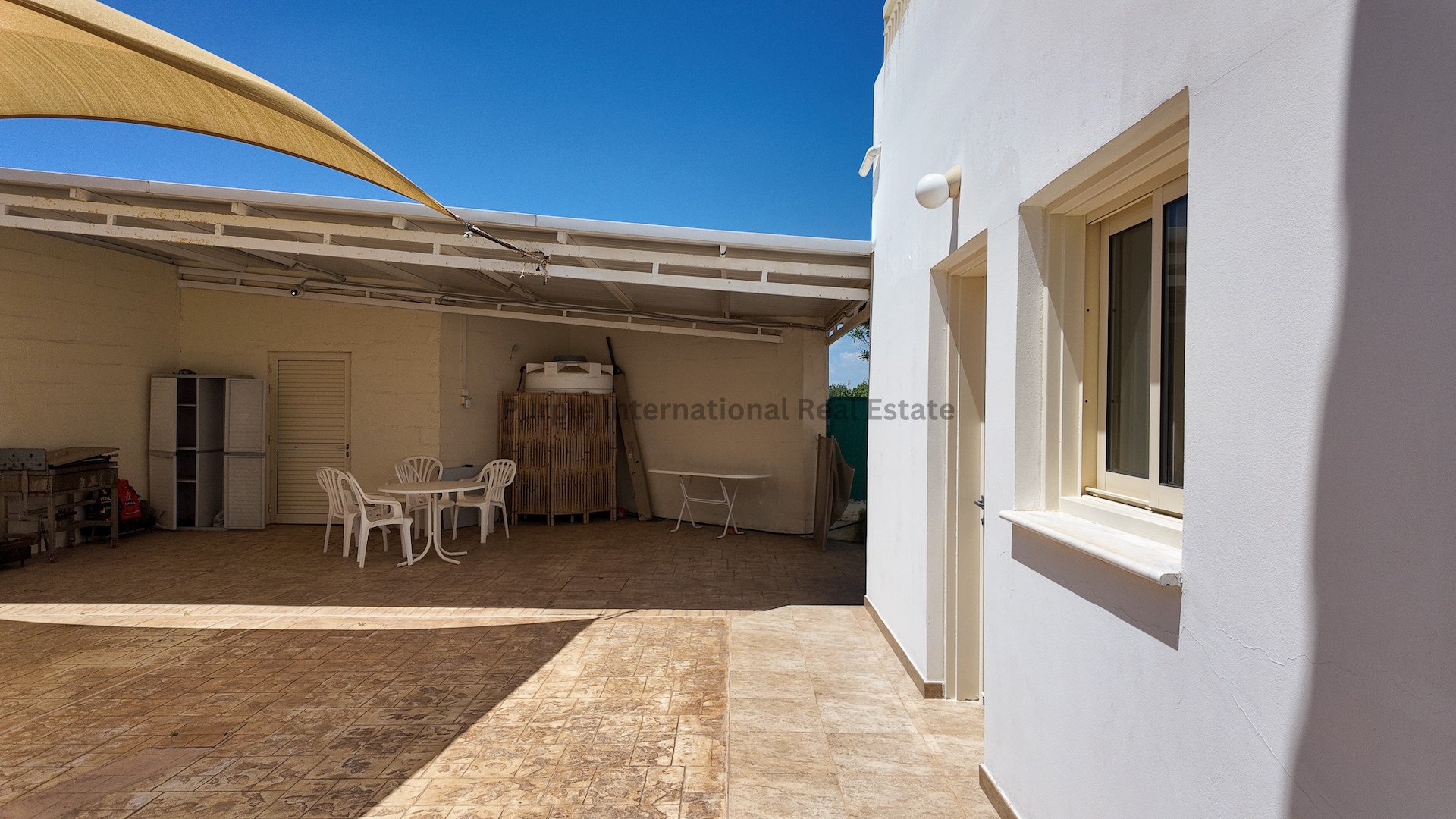 4 bedrooms Villa in Paralimni, Ammochostos, Cyprus No. 36613