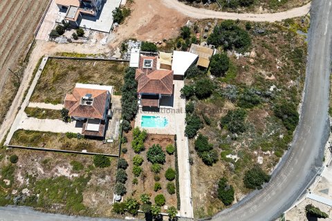 4 bedrooms Villa in Paralimni, Ammochostos,  No. 36613 23