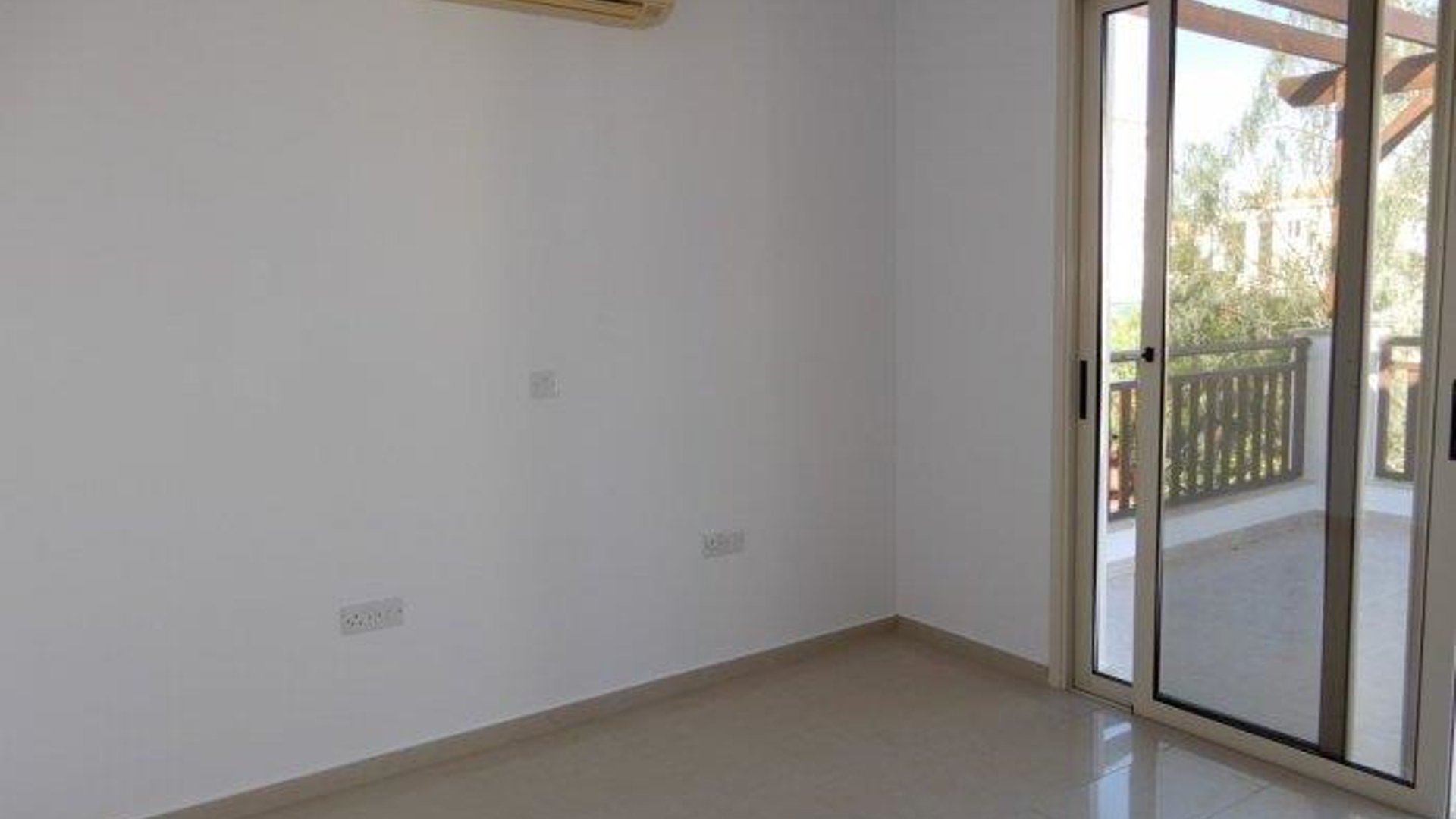 3 bedrooms Villa in Coral Bay, Pegeia, Paphos, Cyprus No. 25783
