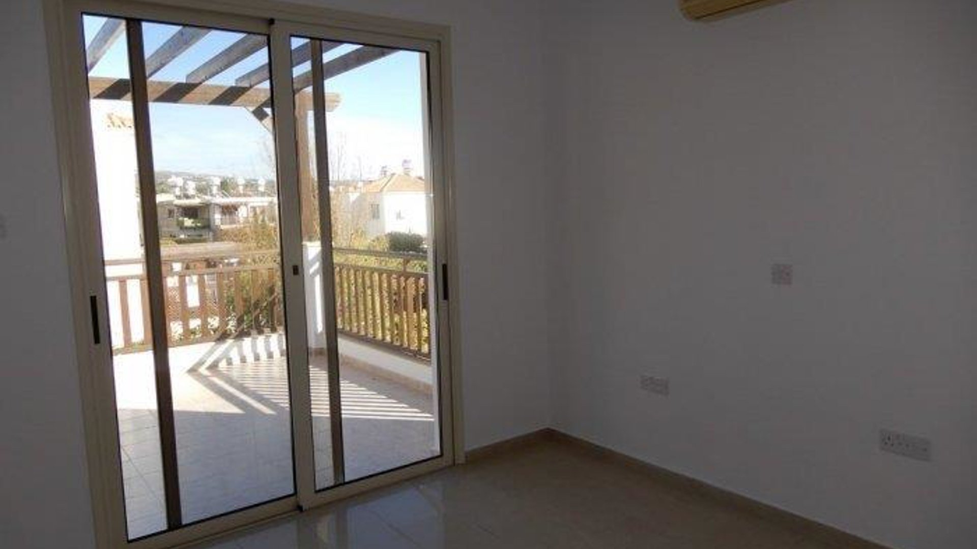 3 bedrooms Villa in Coral Bay, Pegeia, Paphos, Cyprus No. 25783