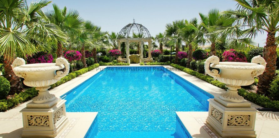 3 bedrooms Villa in Paphos,  No. 7865