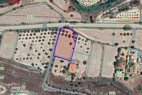 3503m2 Land in Larnaka, No. 40120