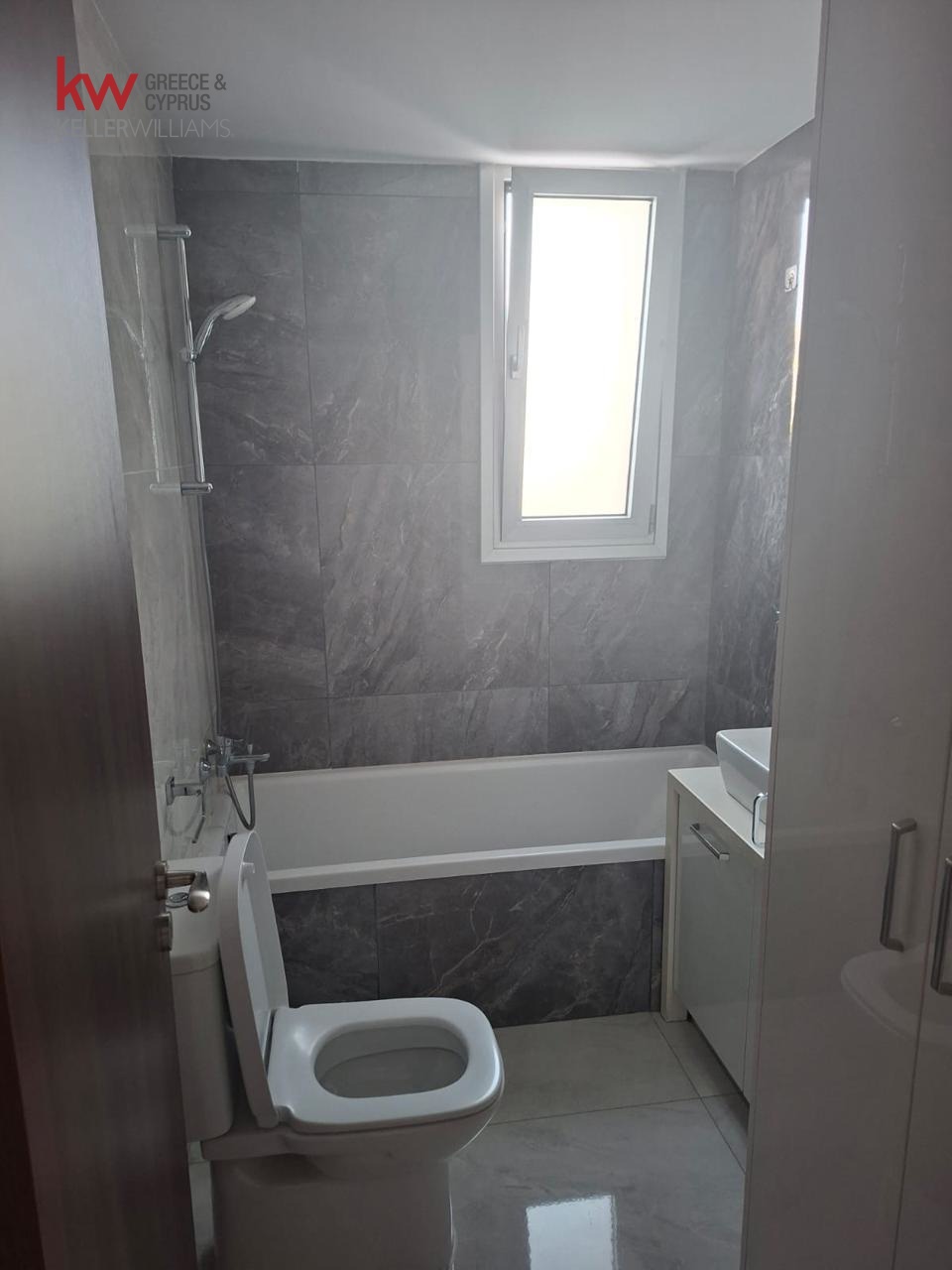 2 dormitorios Apartamento en Larnaca, Larnaka, Chipre No. 40121