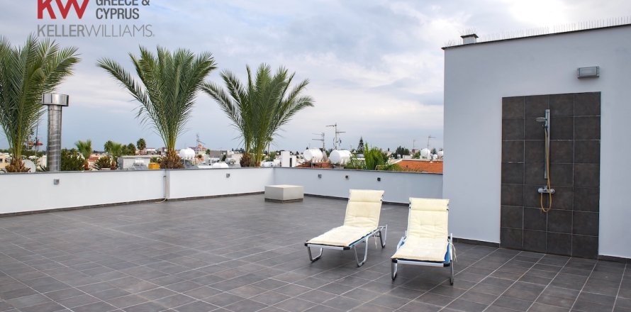 5 bedrooms Villa in Agios Mamas, Limassol,  No. 40118