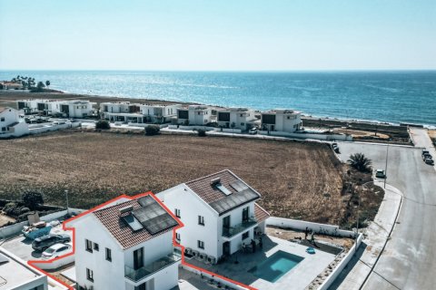 3 bedrooms Townhouse in Pervolia, Larnaka, No. 40208