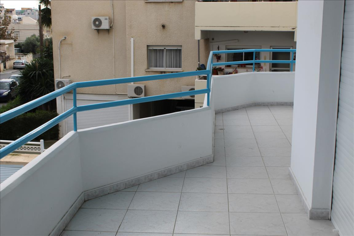 4 bedrooms Apartment in Limassol, Cyprus No. 38529