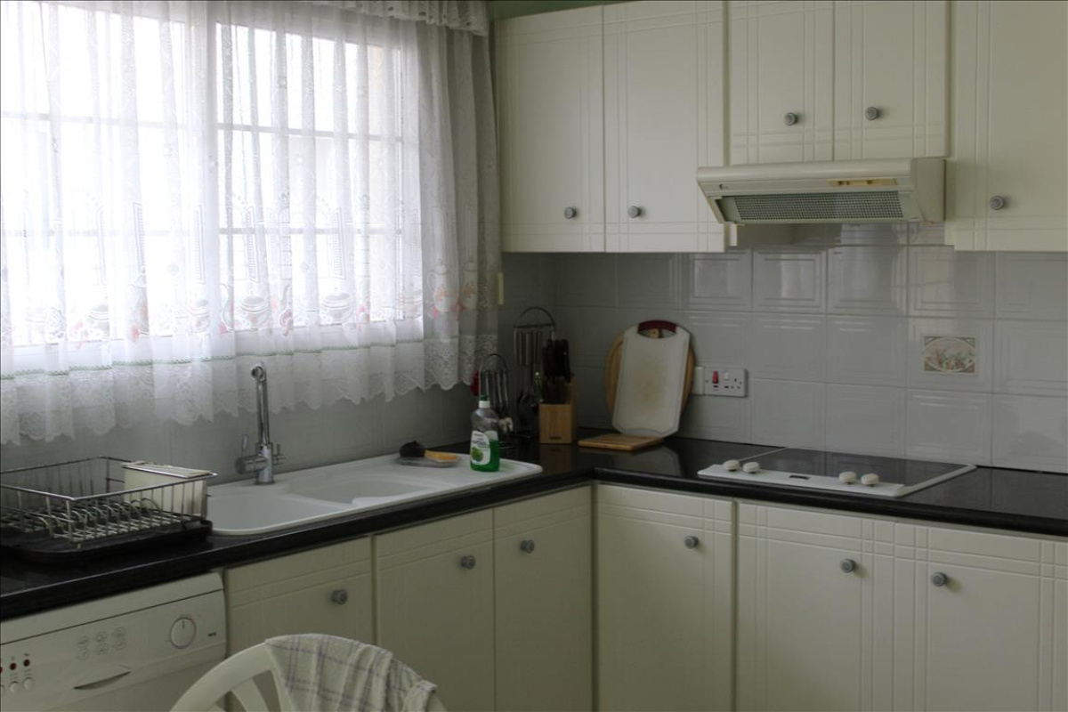 4 bedrooms Apartment in Limassol, Cyprus No. 38529
