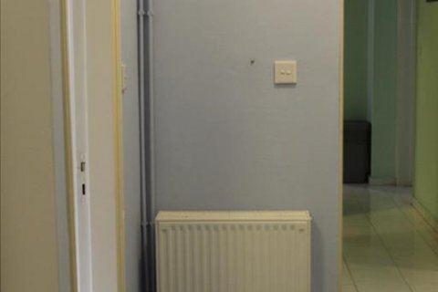 4 bedrooms Apartment in Limassol,  No. 38529 3