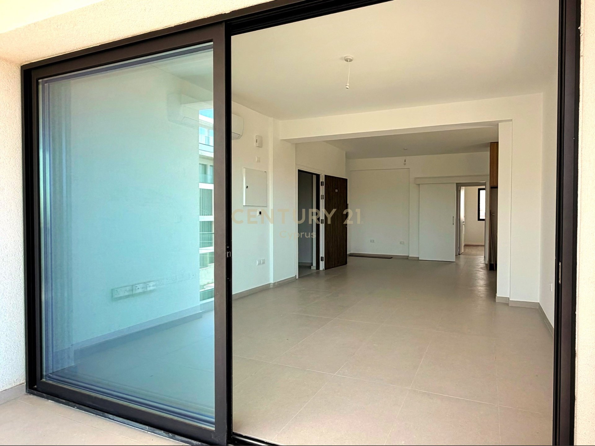 2 bedrooms Apartment in Germasogeia, Limassol, Cyprus No. 55009