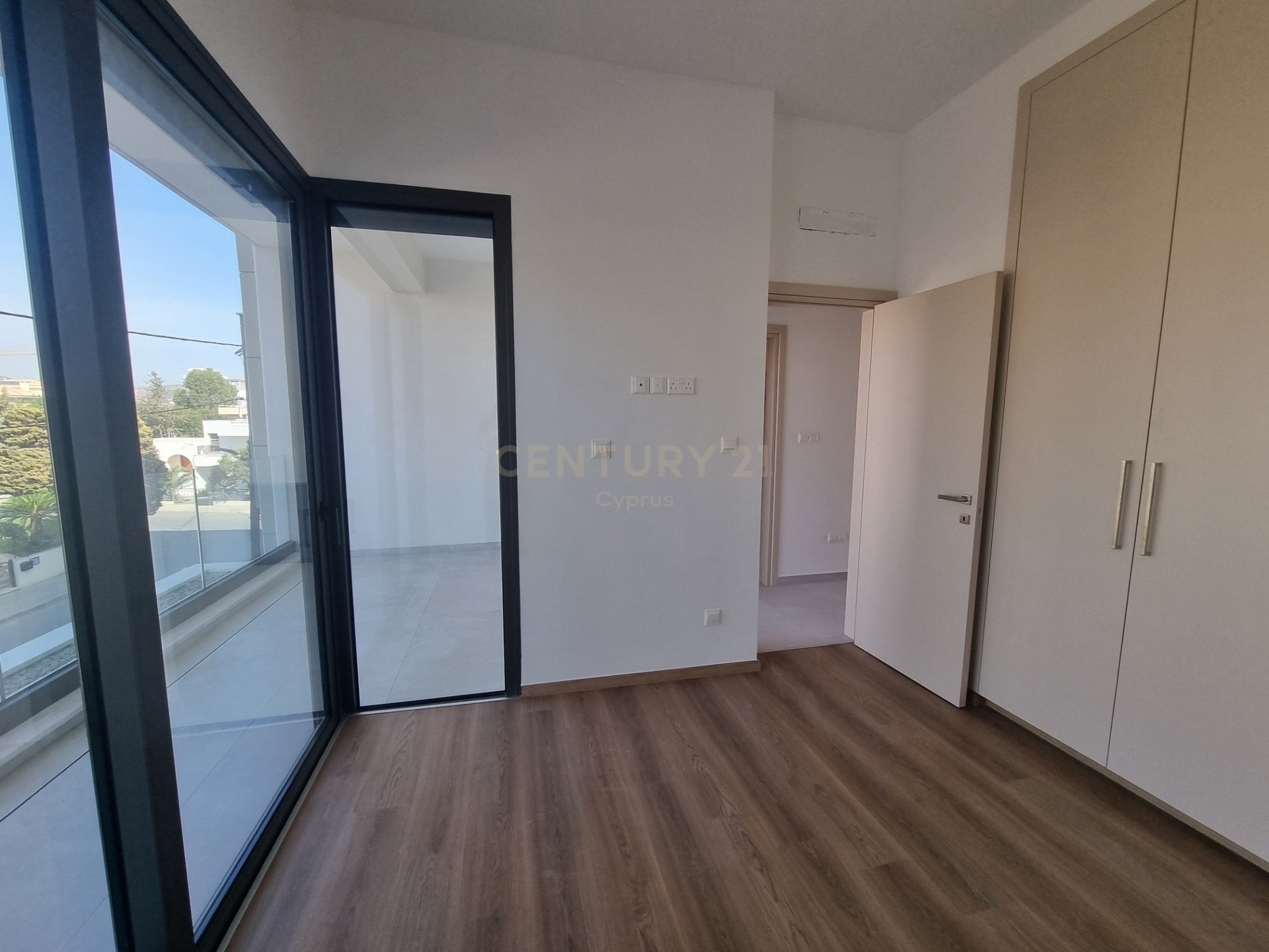 2 bedrooms Apartment in Germasogeia, Limassol, Cyprus No. 23385