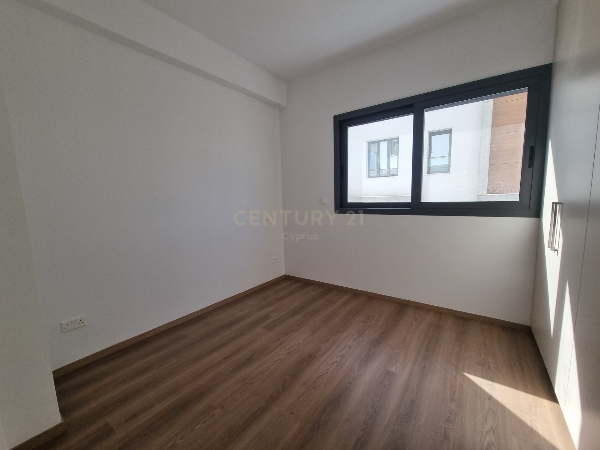 2 bedrooms Apartment in Germasogeia, Limassol, Cyprus No. 23385