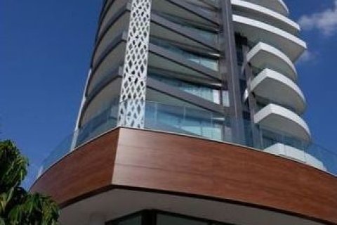 4 bedrooms Penthouse in Limassol,  No. 46101 3