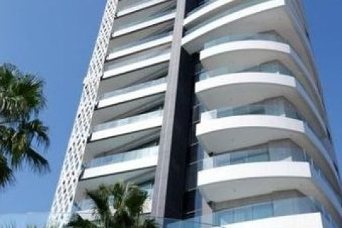 4 bedrooms Penthouse in Limassol,  No. 46101 2