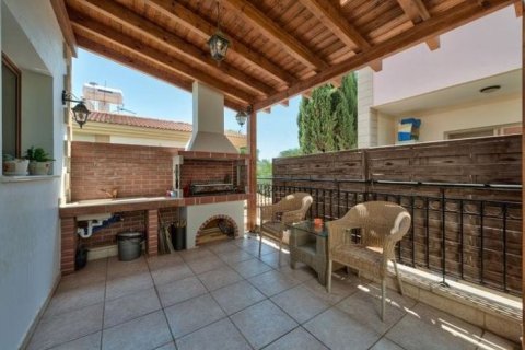 3 bedrooms Villa in Limassol,  No. 46100 5