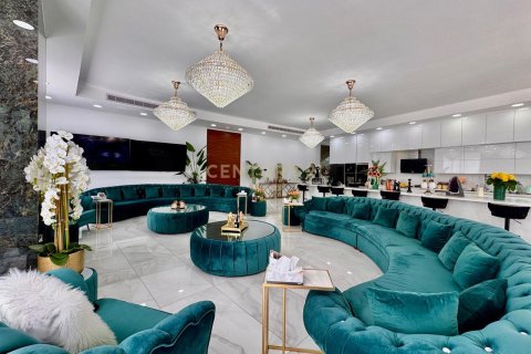 Вилла с 7 спальнями в Пареклисия, Лимасол, № 53741