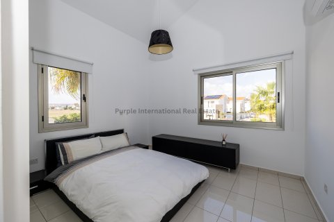4 bedrooms Villa in Larnaka,  No. 39175 13