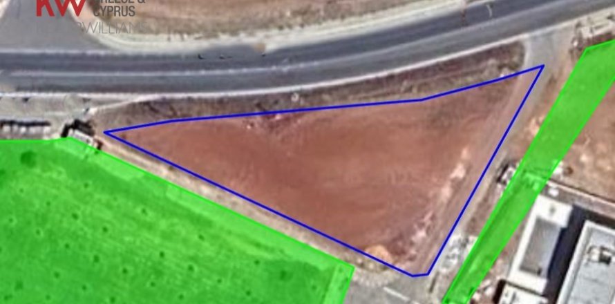1020m2 Land in Lakatamia, Nicosia,  No. 40001