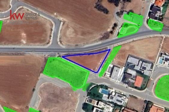 1020m2 Land in Lakatamia, Nicosia, Cyprus No. 40001