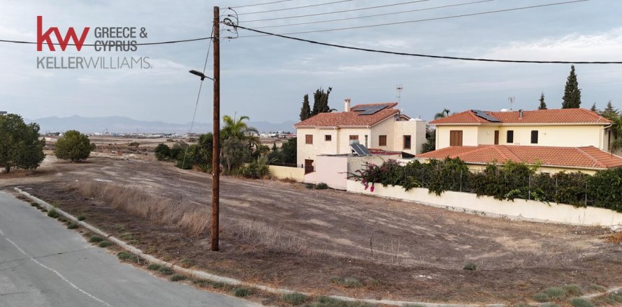 745m2 Land in Dali, Nicosia, No. 40002