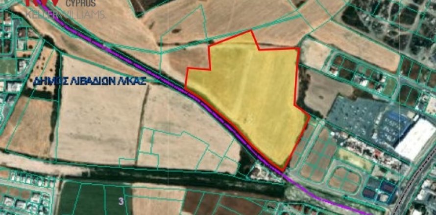 44352m2 Land in Livadia, Larnaka,  No. 40000