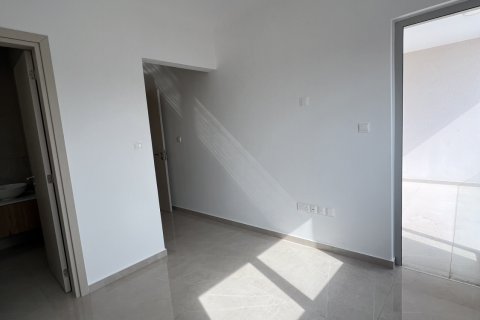 2 bedrooms Apartment in Larnaka,  No. 39995 12