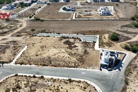 550m2 Land in Strovolos, Nicosia,  No. 40016 2