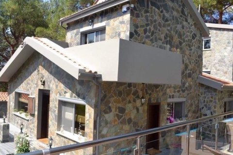 4 dormitorios Villa en Moniatis, Limassol,  No. 55703