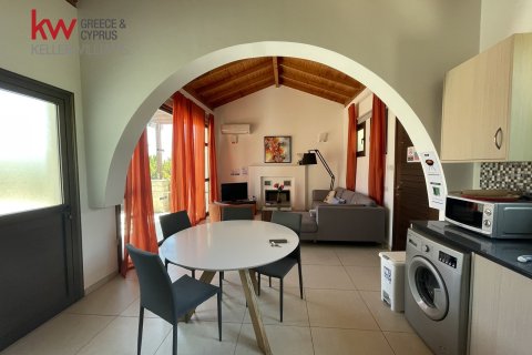 2 bedrooms Bungalow in Larnaka,  No. 40328 3