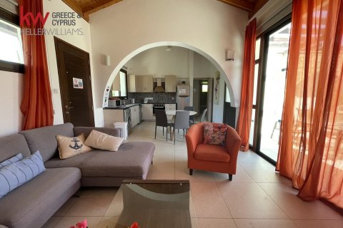 2 bedrooms Bungalow in Larnaka,  No. 40328 4