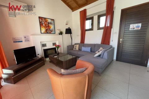 2 bedrooms Bungalow in Larnaka,  No. 40328 5