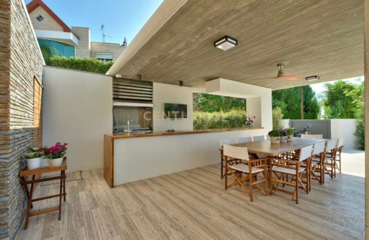 6 bedrooms Villa in Mesa Geitonia, Limassol, Cyprus No. 56127