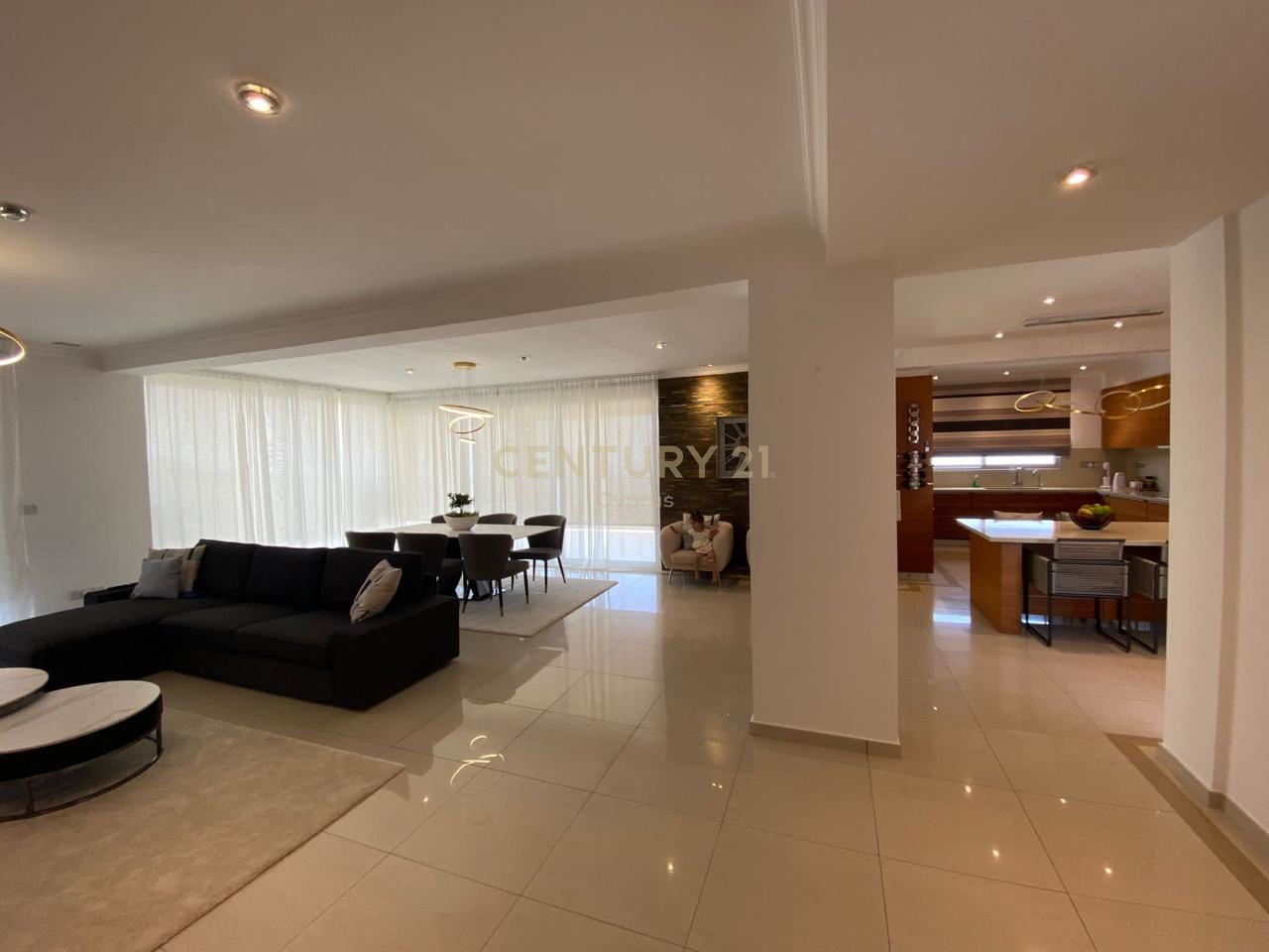 6 bedrooms Villa in Mesa Geitonia, Limassol, Cyprus No. 56127