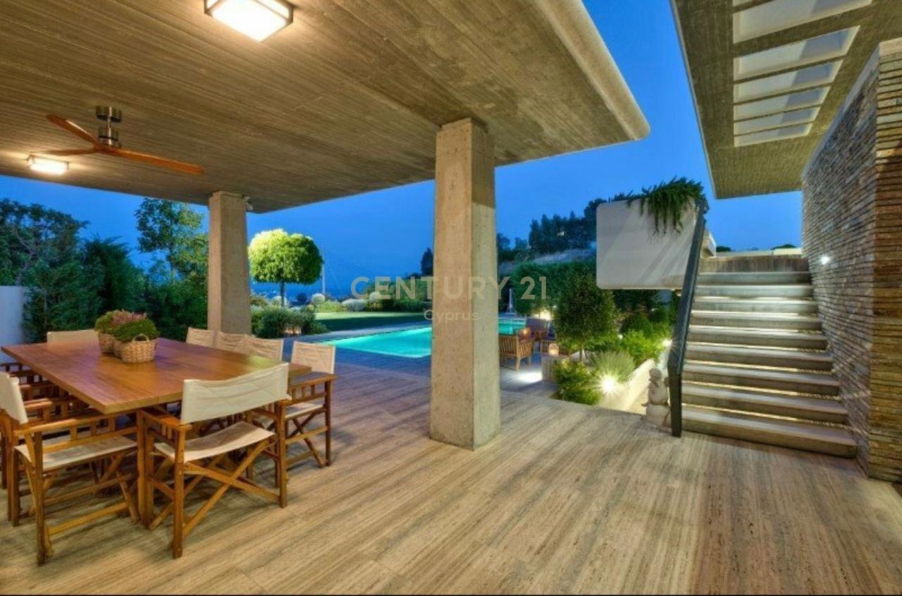 6 bedrooms Villa in Mesa Geitonia, Limassol, Cyprus No. 56127