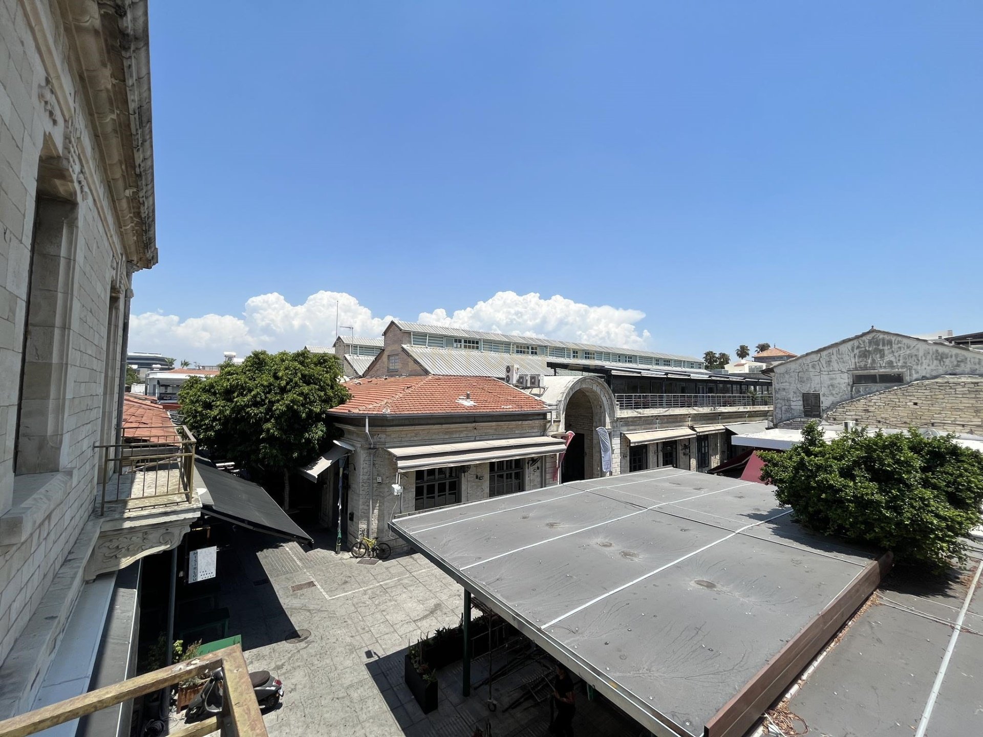 332m2 Propriété commerciale à Limassol, Chypre No. 56123