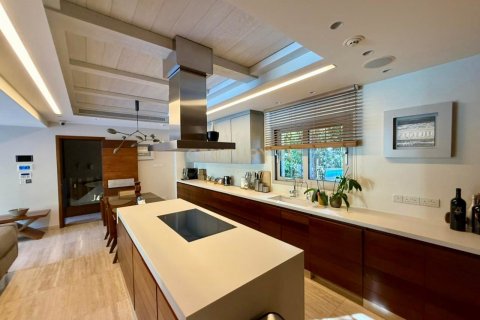5 dormitorios Villa en Agios Tychonas, Limassol,  No. 56126 3