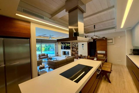5 dormitorios Villa en Agios Tychonas, Limassol,  No. 56126 6