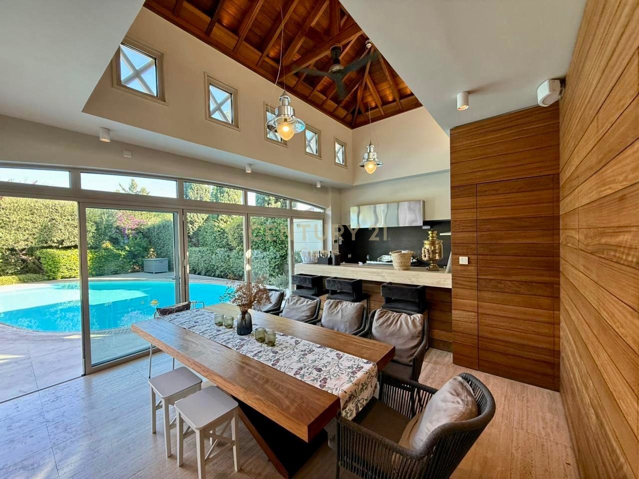 5 dormitorios Villa en Agios Tychonas, Limassol, Chipre No. 56126