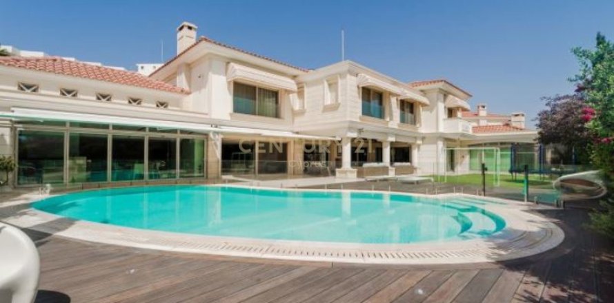 5 dormitorios Villa en Agios Tychonas, Limassol,  No. 56126