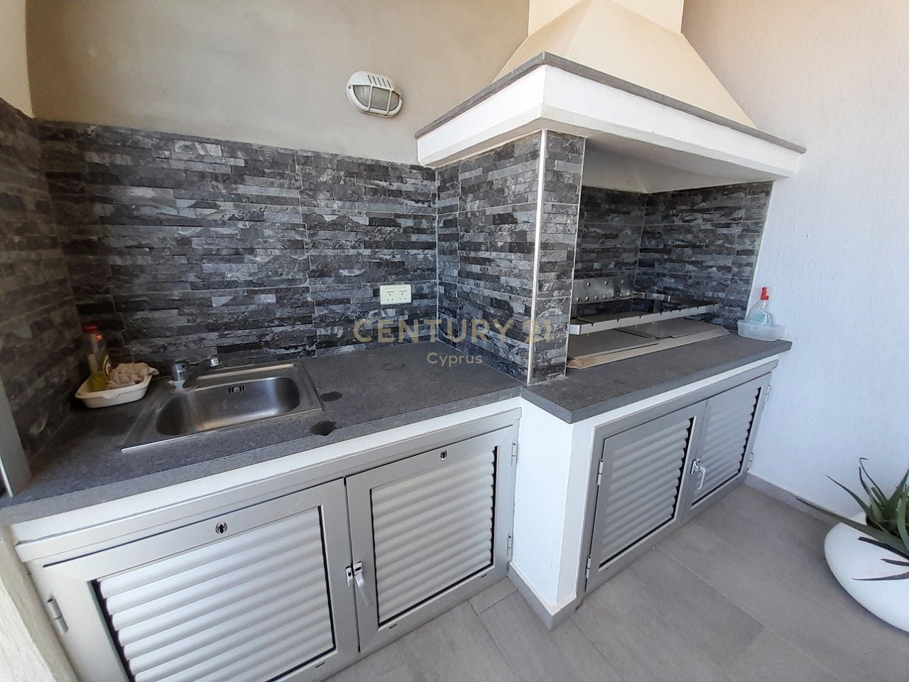 3 dormitorios Apartamento en Agios Tychonas, Limassol, Chipre No. 56125
