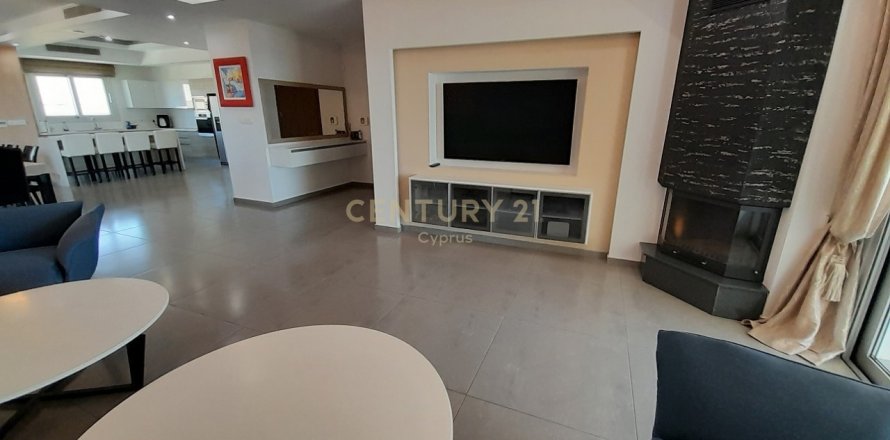 3 chambres Appartement à Agios Tychonas, Limassol,  No. 56125