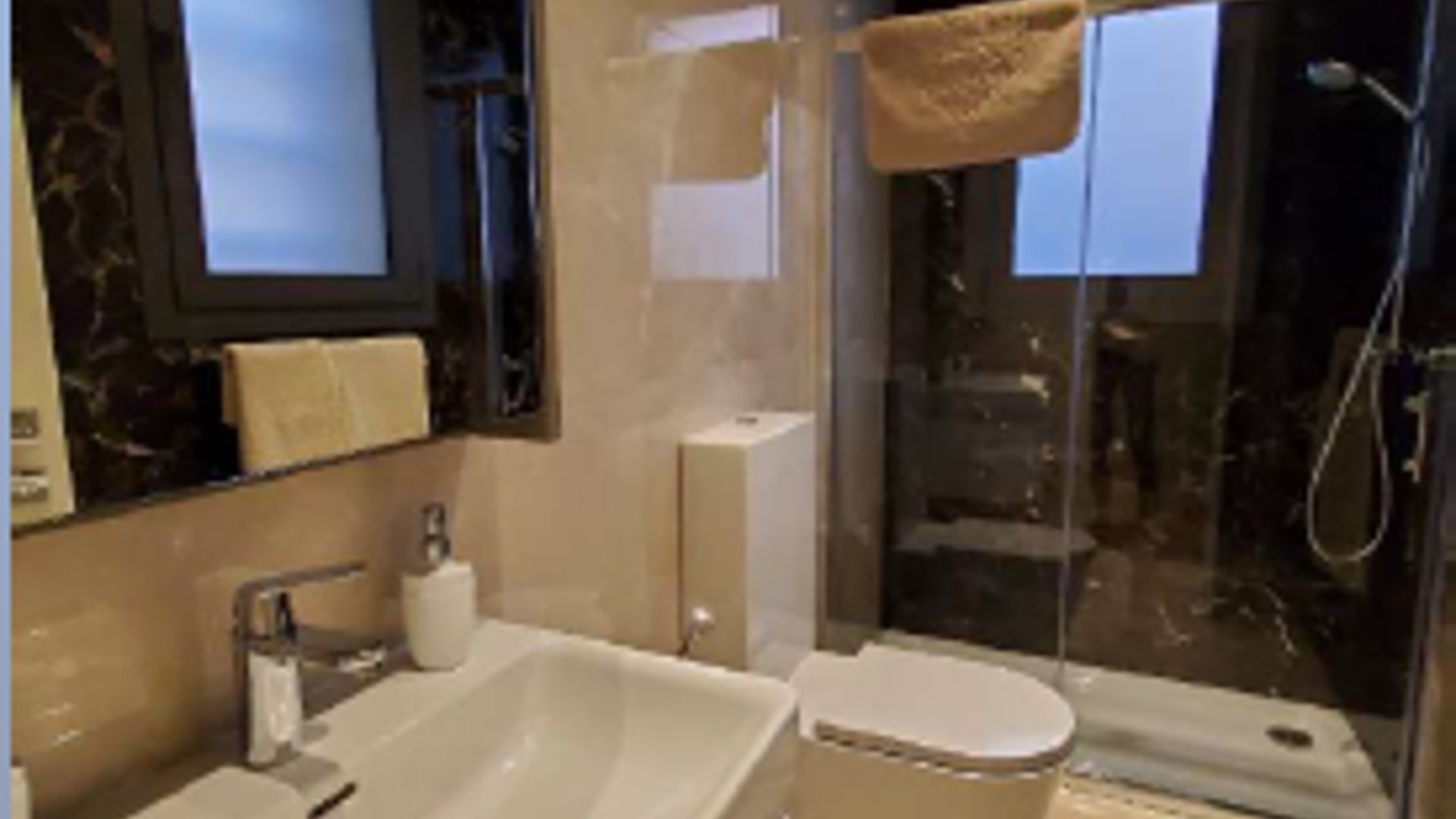 2 bedrooms Apartment in Agios Tychonas, Limassol, Cyprus No. 25619