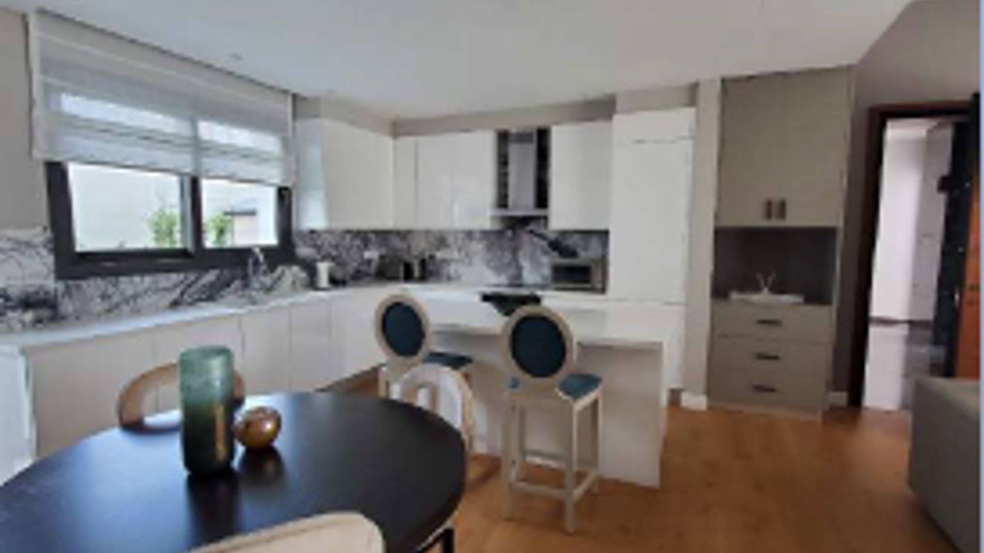 2 bedrooms Apartment in Agios Tychonas, Limassol, Cyprus No. 25619