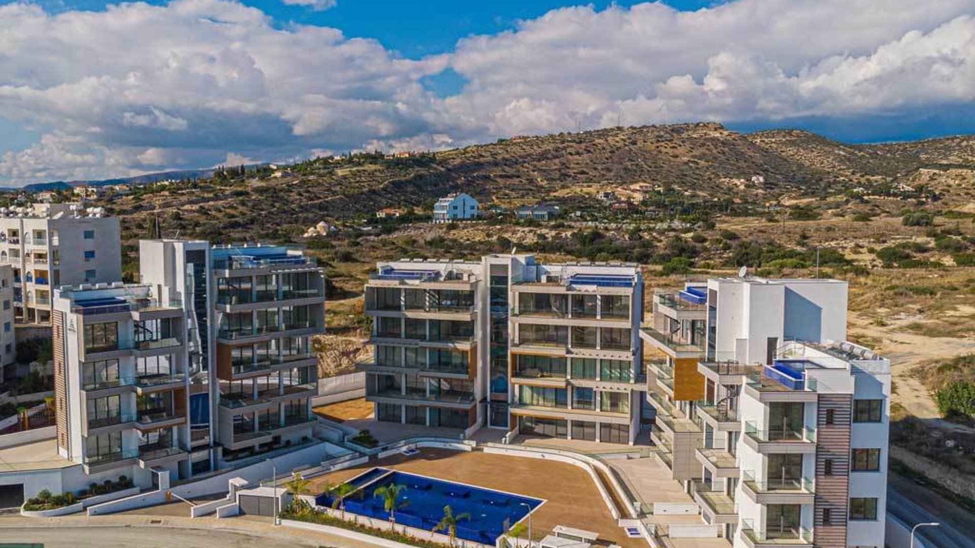 2 bedrooms Apartment in Agios Tychonas, Limassol, Cyprus No. 25619