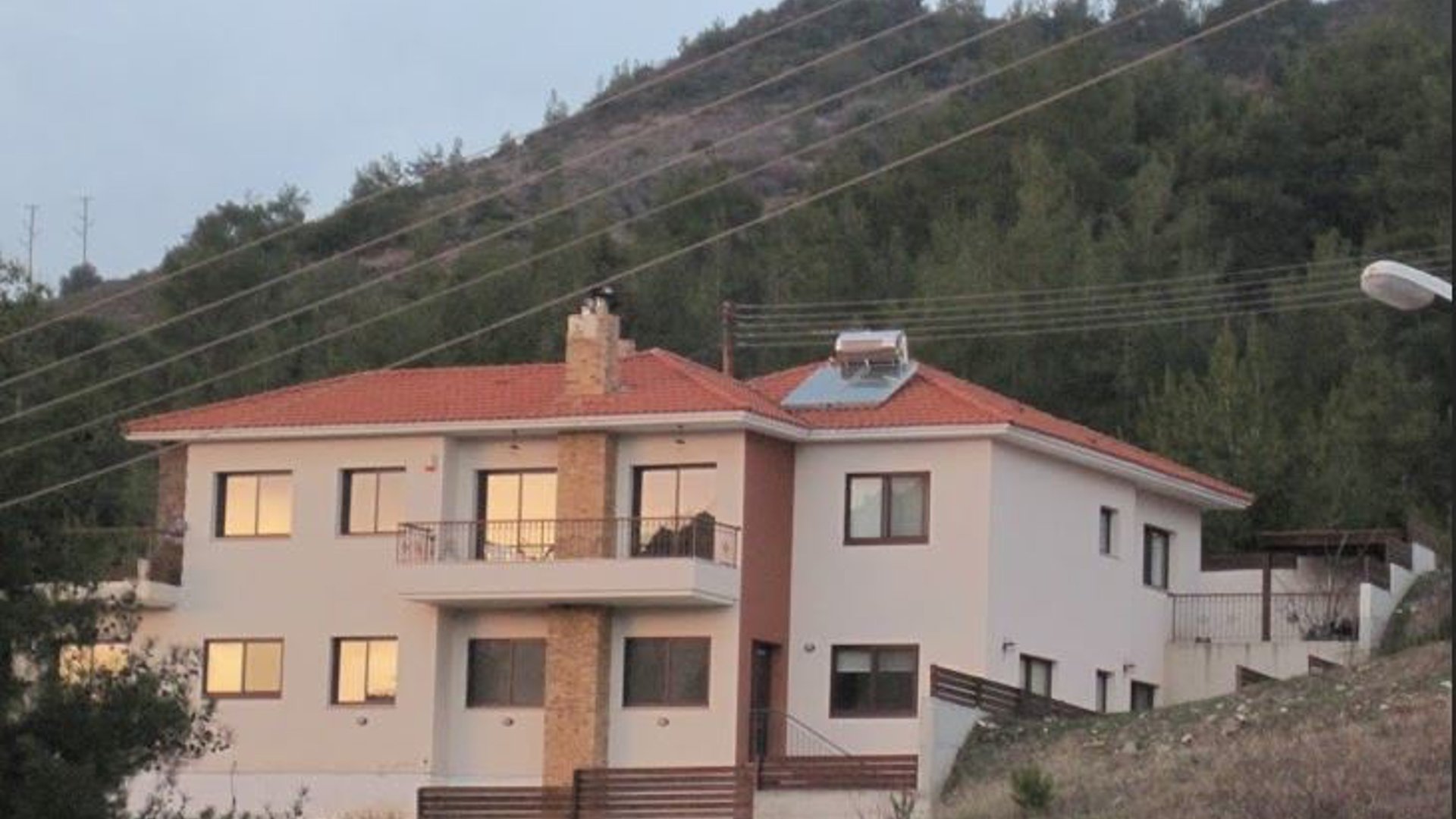 5 bedrooms Villa in Moniatis, Limassol, Cyprus No. 25613