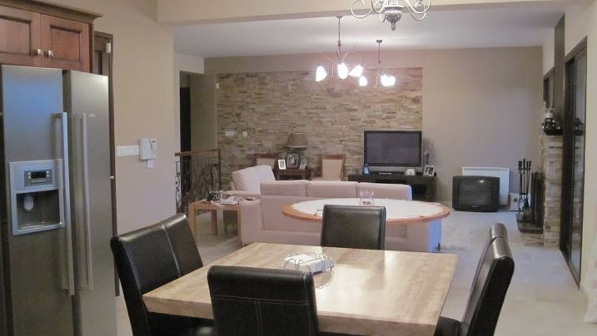 5 bedrooms Villa in Moniatis, Limassol, Cyprus No. 25613