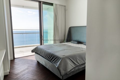 3 bedrooms Apartment in Limassol,  No. 37601 11