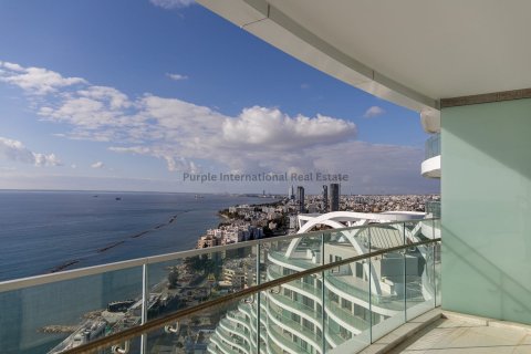 3 bedrooms Apartment in Limassol,  No. 37601 5