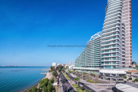 3 bedrooms Apartment in Limassol,  No. 37601 18